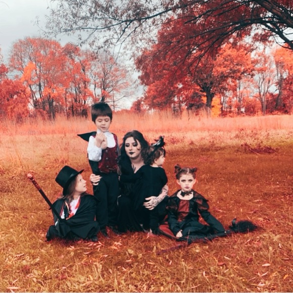 Meet your posher! - Picture 4 of 10